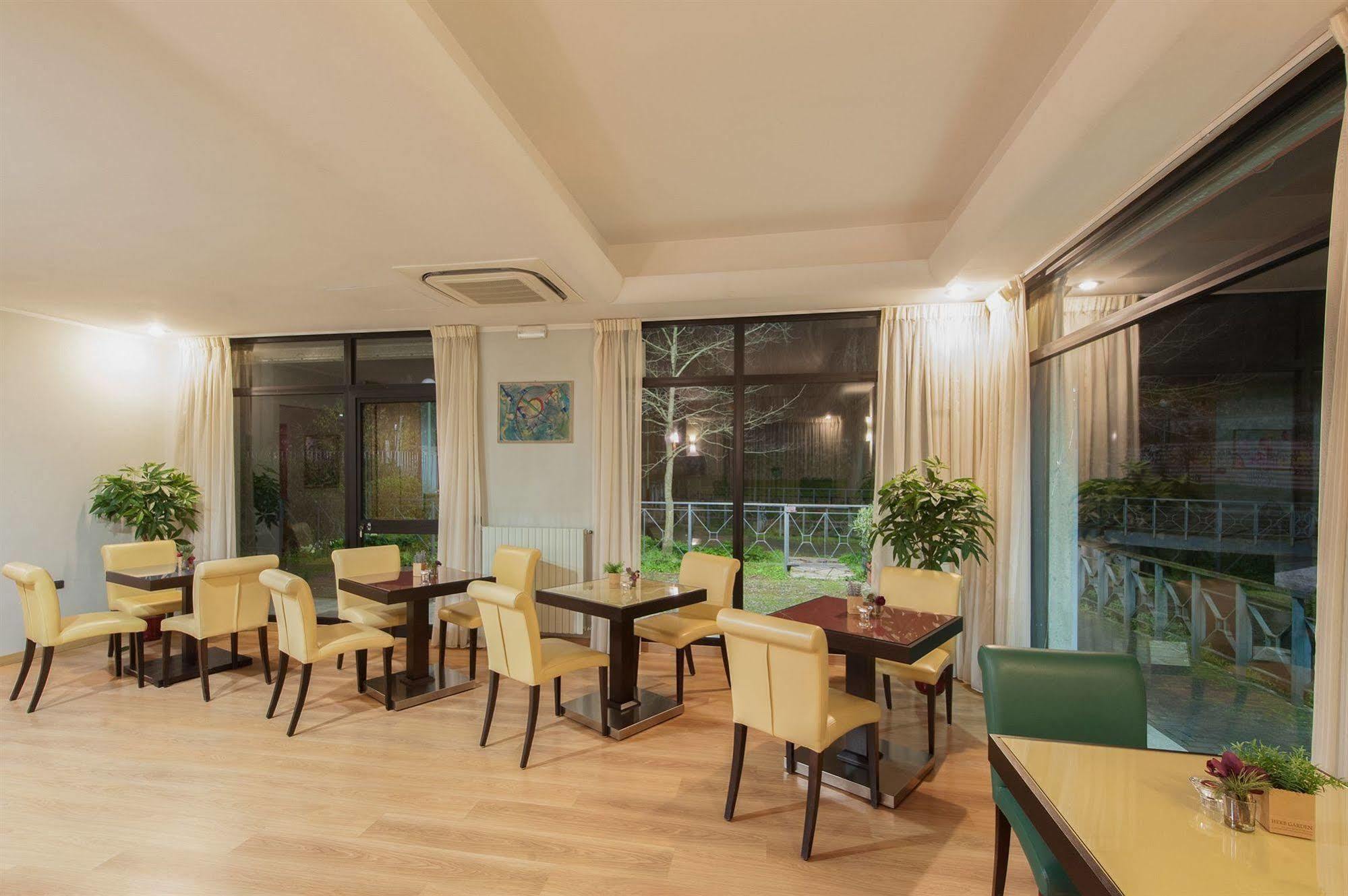 Hotel Gari Cassino Eksteriør billede